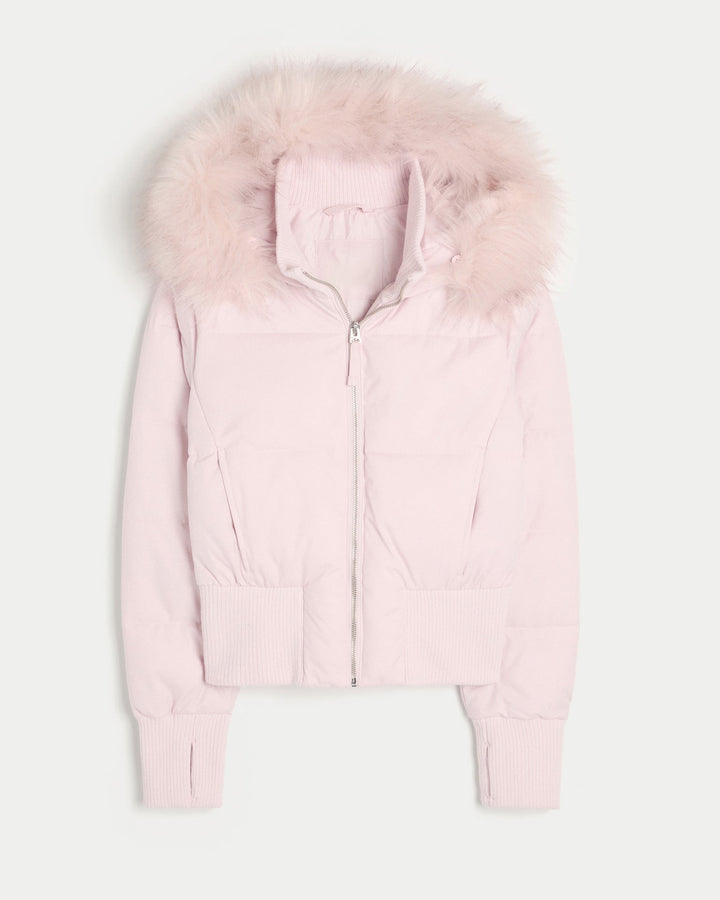 Veste d'hiver Helena pour femme, élégante et chaude. Parfaite pour la saison automne-hiver avec sa capuche amovible et son col.