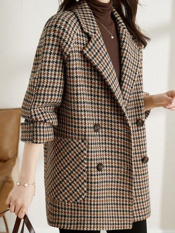 Vêtement d'extérieur femme élégant, manteau long oversize à carreaux, chaud et confortable pour l'hiver.
