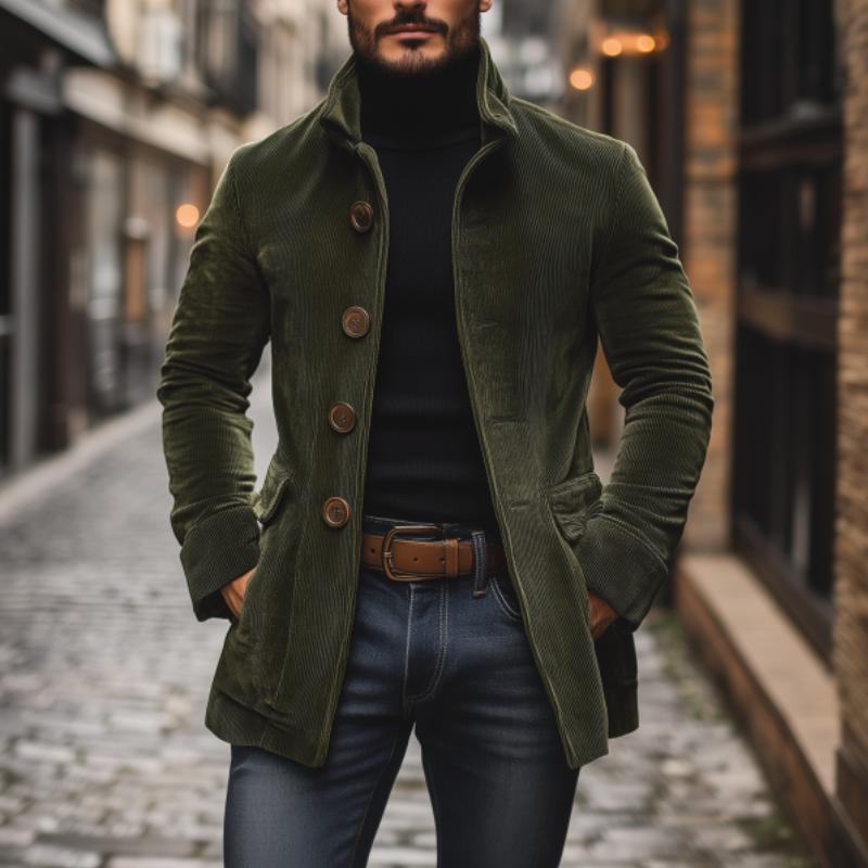 Veste homme moderne et ajustée, col montant, poches latérales discrètes, pour look raffiné.
