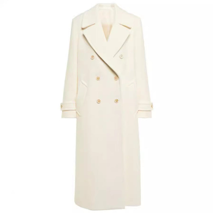Élégant manteau long croisé pour femme. Parfait vêtement extérieur chic et intemporel pour l'hiver.