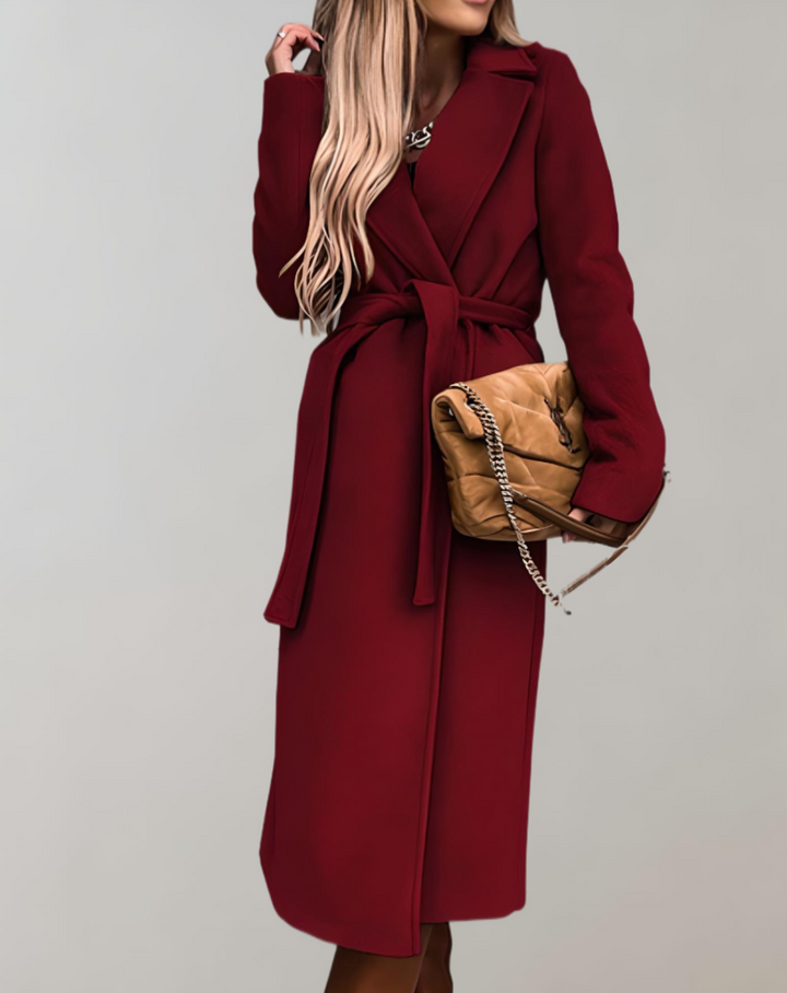 Manteau long femme ceinturé, chaud et élégant. Pièce mode incontournable pour un hiver chic et flatteur.