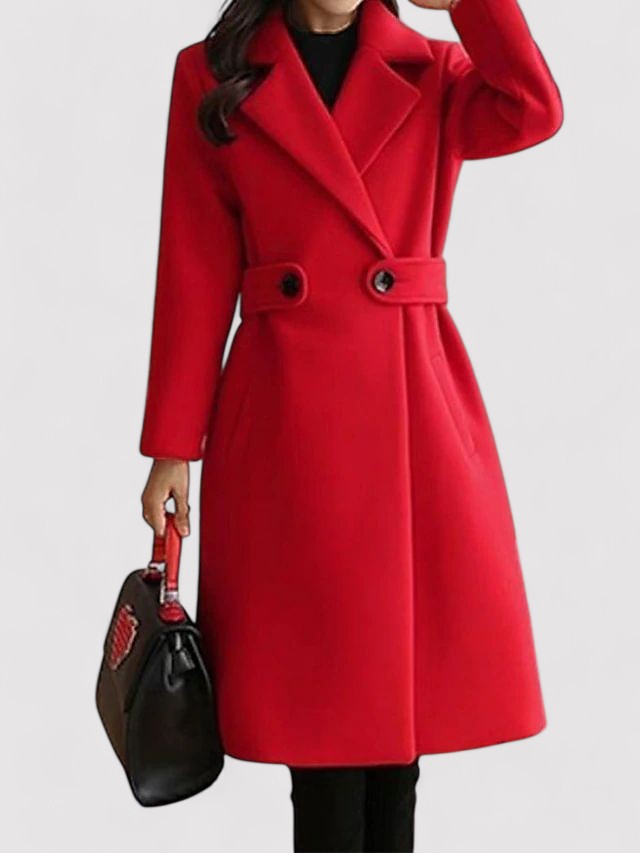 Manteau long femme avec ceinture, revers structurés et coupe ajustée. Élégant pour l'hiver.