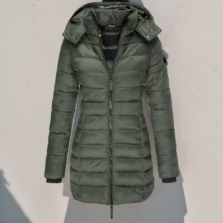 Veste longue rembourrée pour femme, chaude et légère. Capuche intégrée, parfaite pour le froid hivernal.
