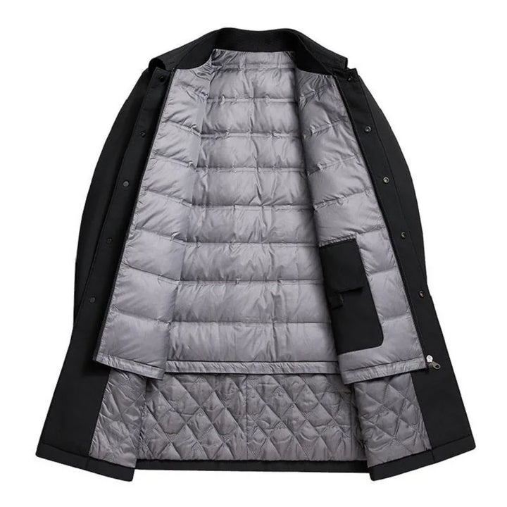 Manteau homme gris matelassé. Imperméable et chaud, parfait pour un look casual urbain et confortable.