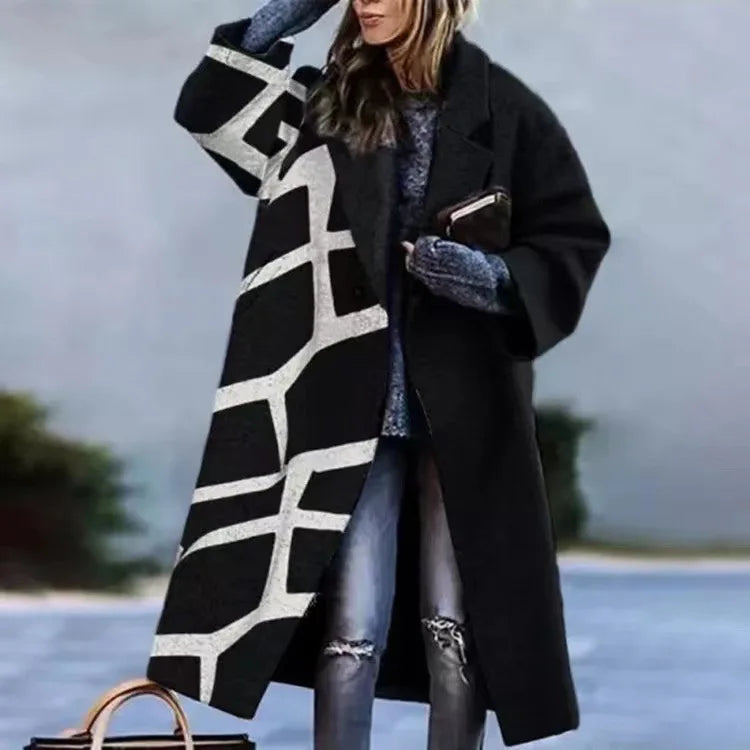Manteau oversize femme avec poches, pratique et chic pour un style décontracté moderne.
