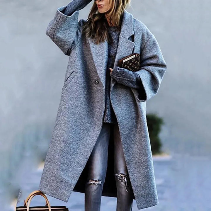 Manteau oversize femme, un classique élégant pour confort décontracté et style intemporel.