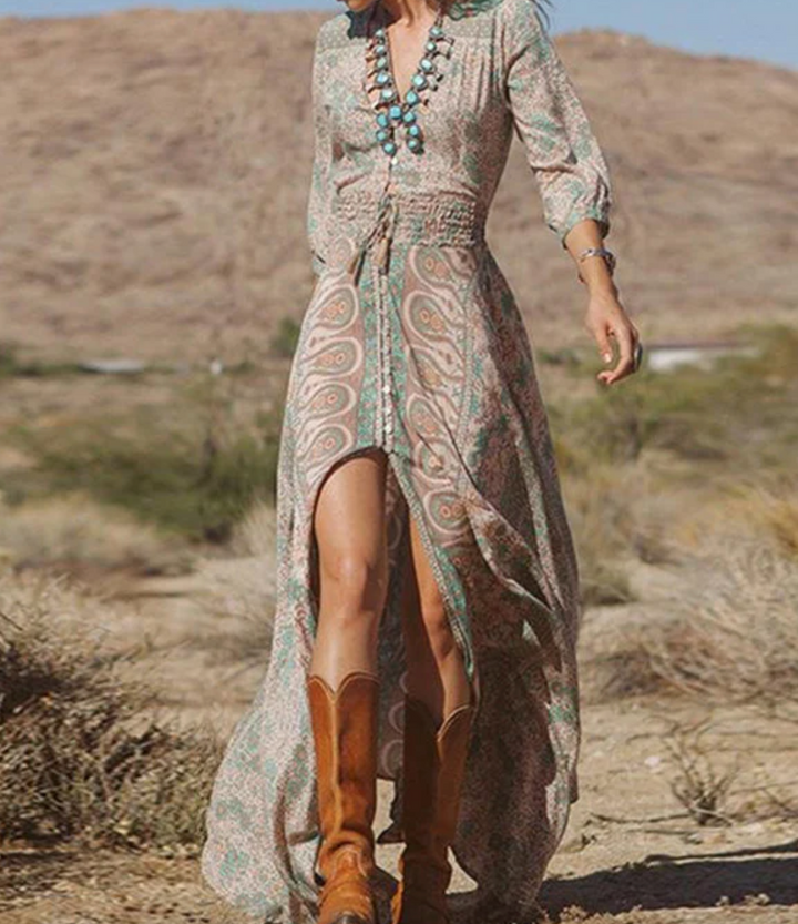 Maxi robe fluide femme vert kaki, coupe élégante et décontractée. Confortable et chic, parfaite pour l'été.