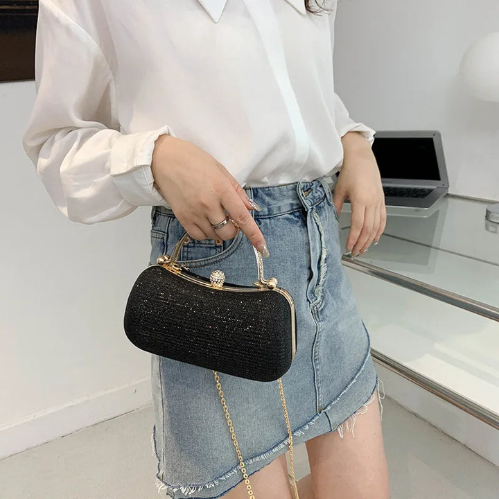 Minaudière à strass rose, sac de mariage pour femme, pochette de soirée scintillante et chic.