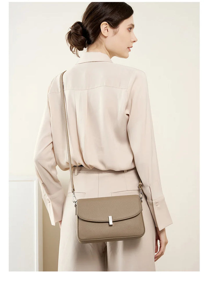 Sac de soirée pour femme, petit format, en cuir brillant, avec chaîne dorée, très élégant