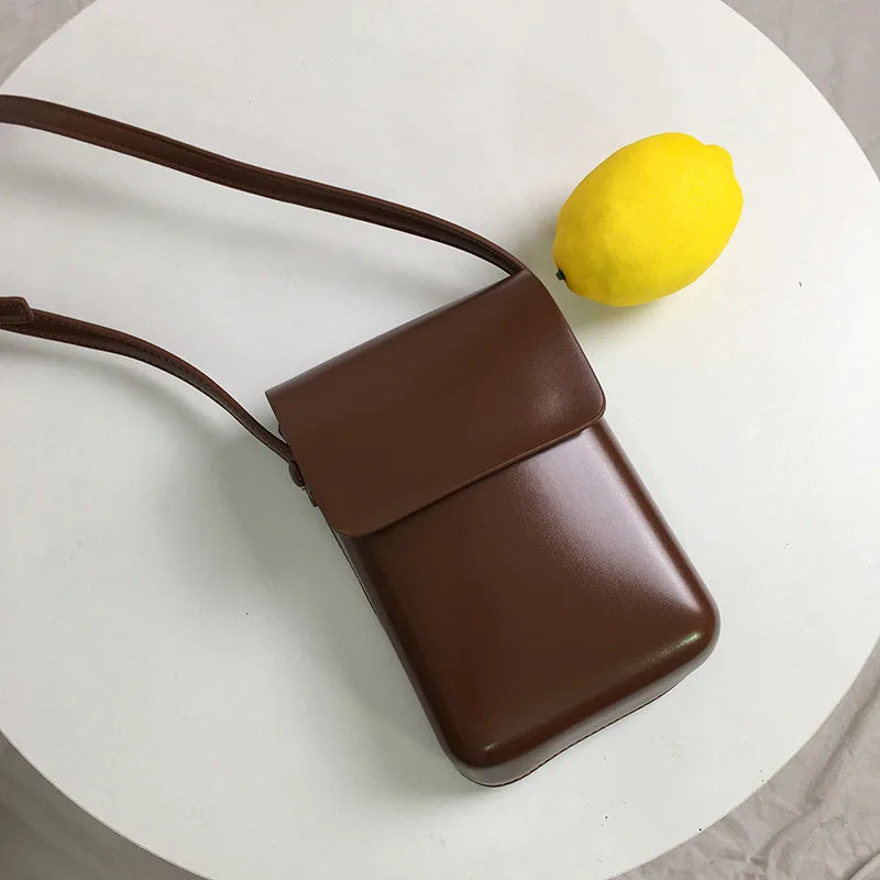 Mini sac bandoulière femme avec compartiments, organiseur idéal pour téléphone, clés et maquillage.