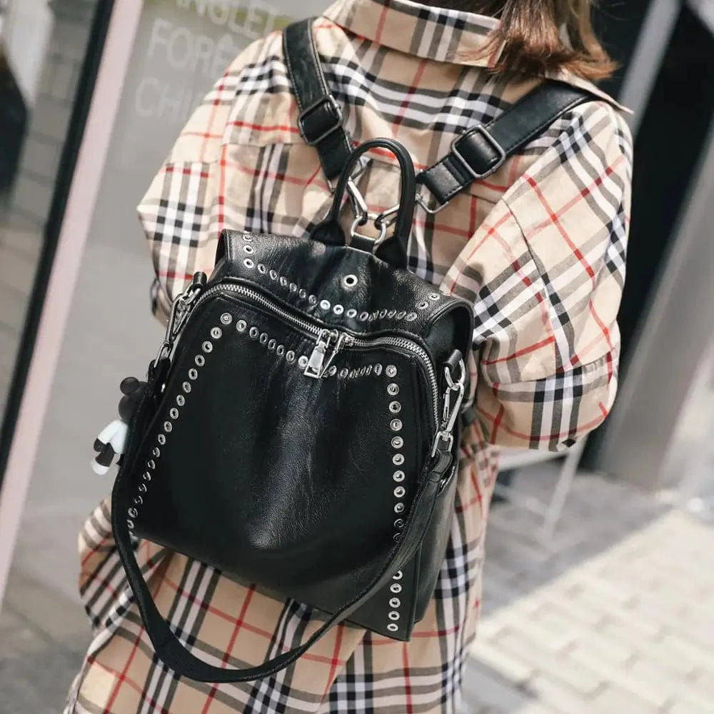 Sac à dos cuir femme, gris clair, petit et moderne, idéal ville
