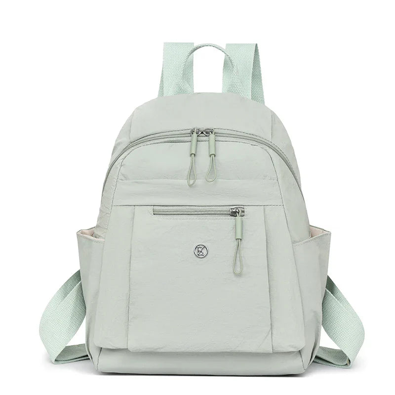 Sac à dos léger femme pour un confort optimal au quotidien, un accessoire pratique.