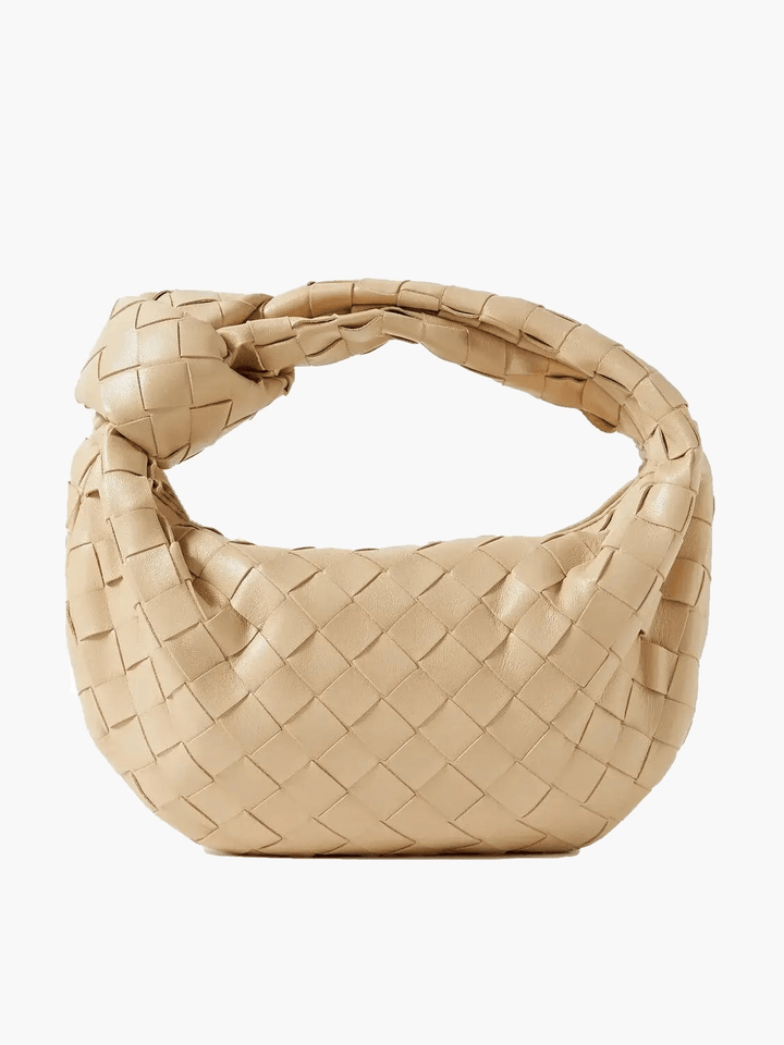 Élégant mini sac à main tissé noir pour femme, accessoire chic et intemporel pour toutes saisons.