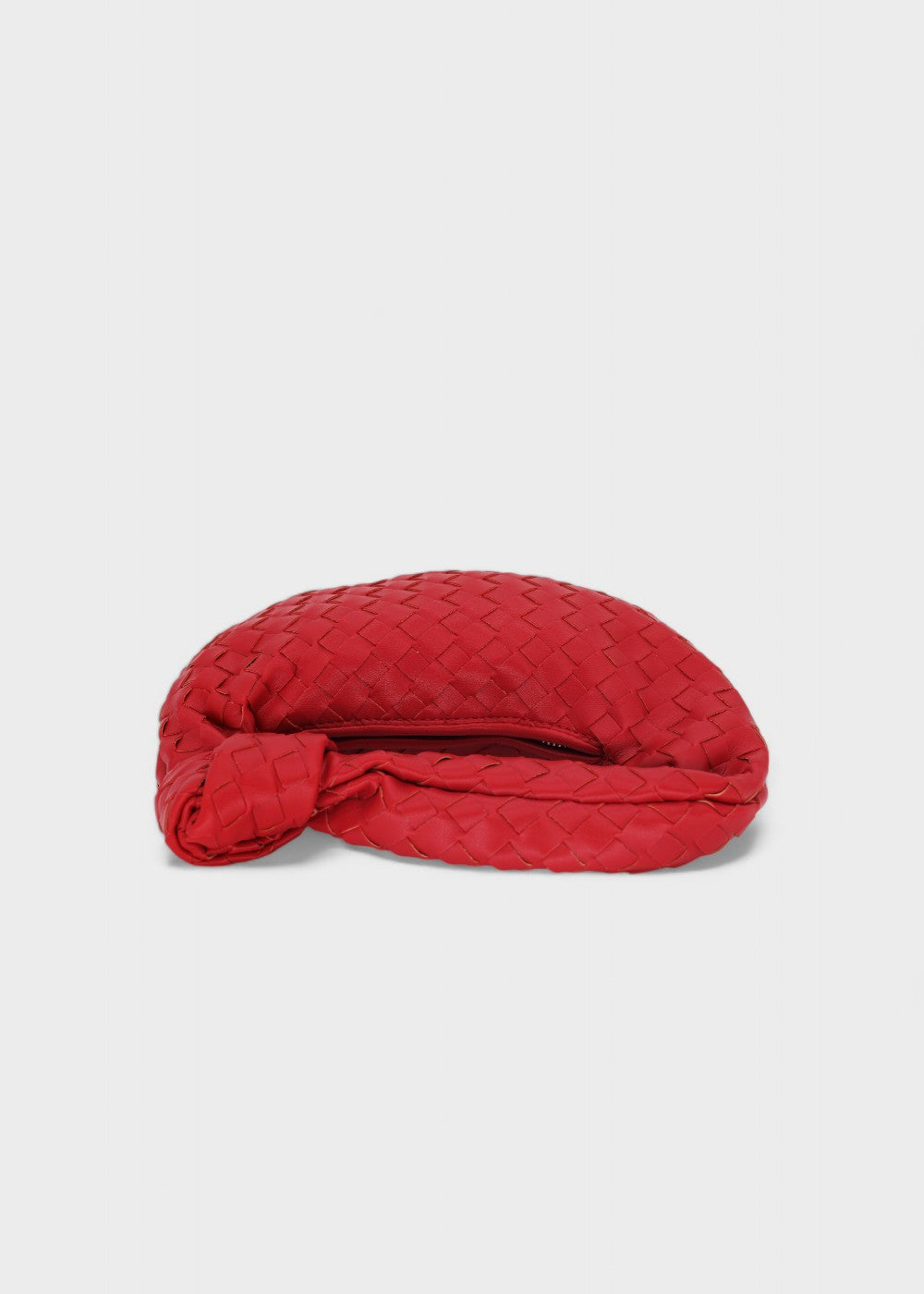 Sac à main mini tressé femme, poignée nouée chic, cuir synthétique. Élégance et confort assurés.