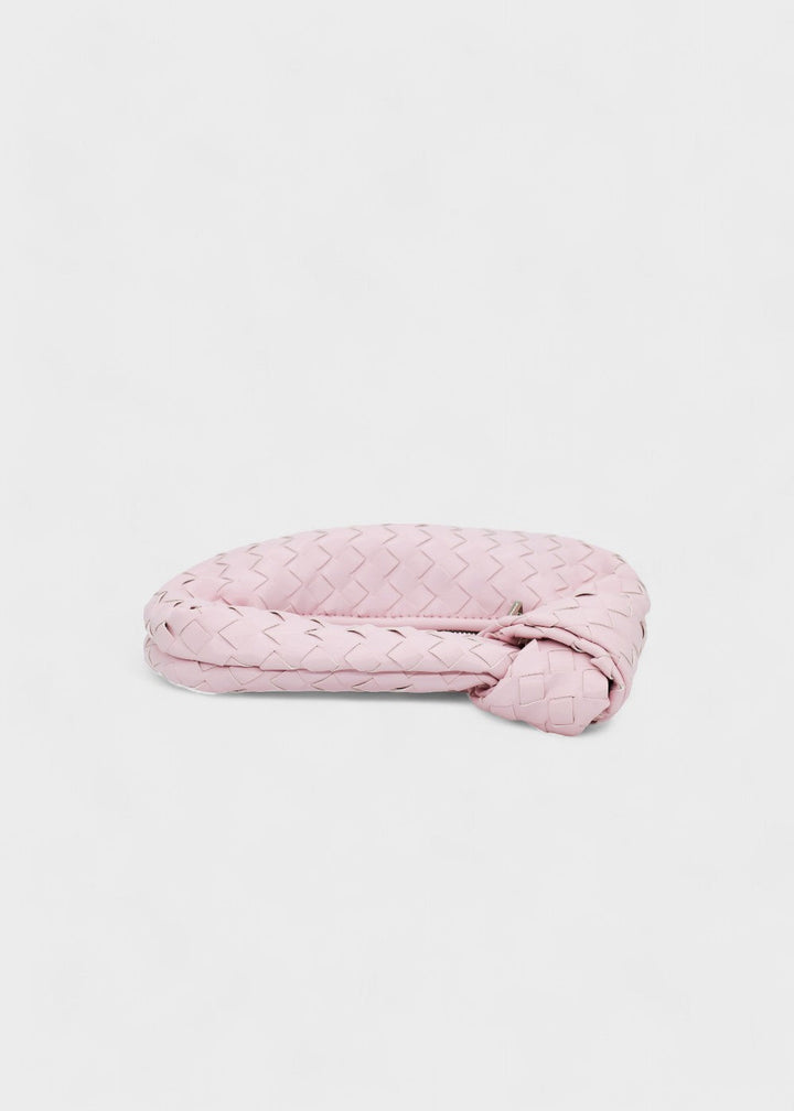Sac hobo tressé élégant, mini taille, poignée nouée. Accessoire mode femme très polyvalent.