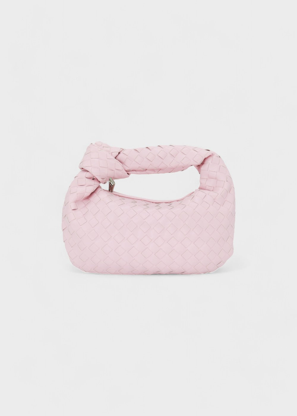 Sac femme tressé hobo, mini taille, poignée nouée. Un accessoire de mode élégant et compact.