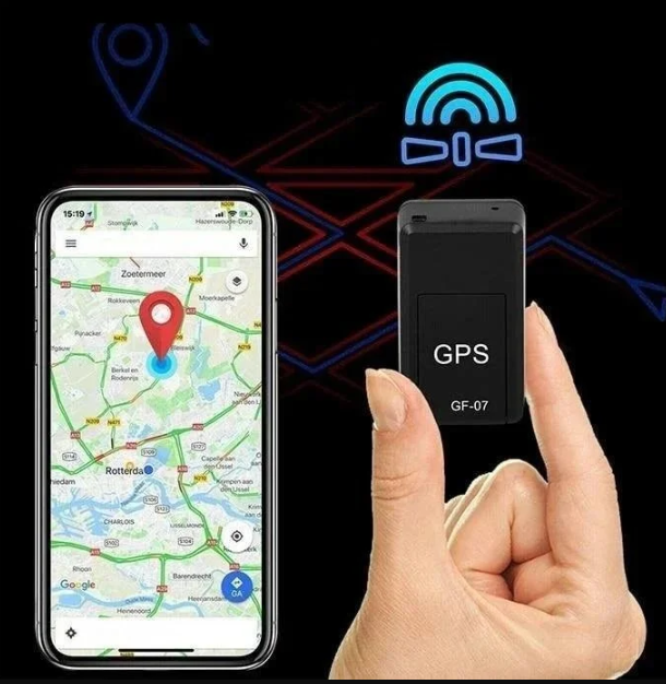 "Mini traceur GPS magnétique compact, noir, pour suivi discret des objets avec connectivité mondiale."