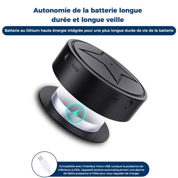 "Mini traqueur GPS compact noir avec micro intégré pour une localisation précise, fixé via une attache magnétique puissante."