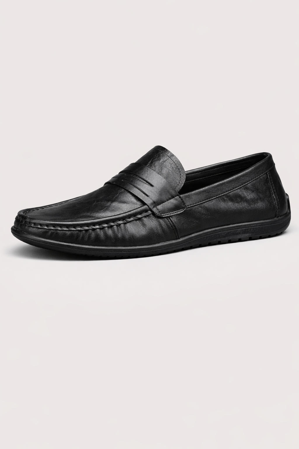 Mocassins classiques confortables pour hommes, idéal pour un look décontracté et élégant au quotidien. Chaussures slip-on.