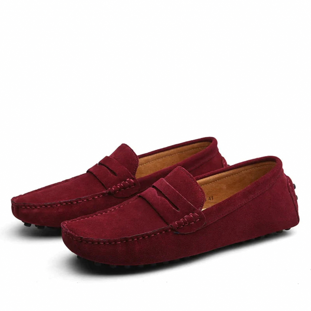 "Mocassins élégants pour hommes avec design italien, en cuir brun, intérieur doux pour confort optimal"