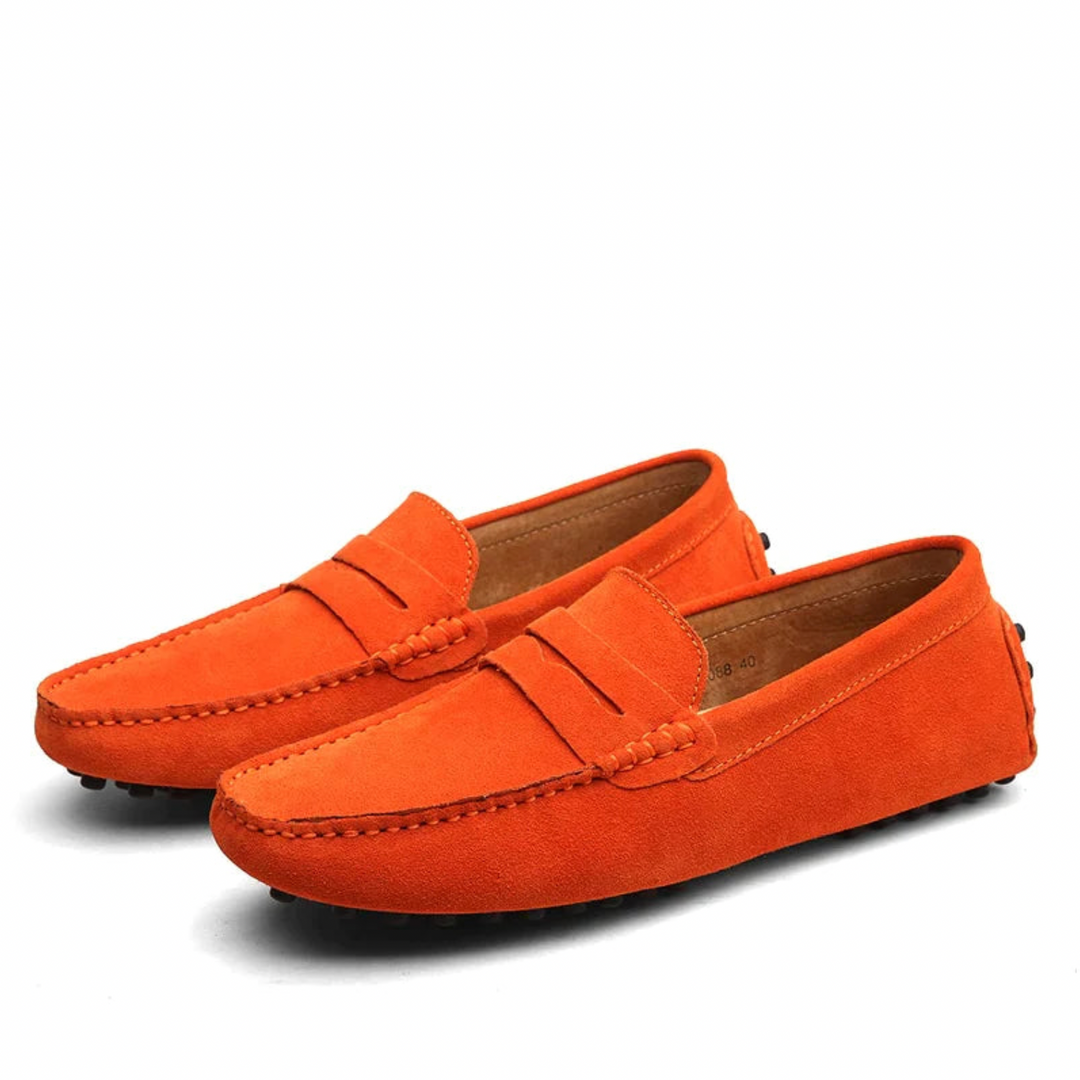 "Mocassins élégants pour hommes avec design italien, en cuir brun, intérieur doux pour confort optimal"