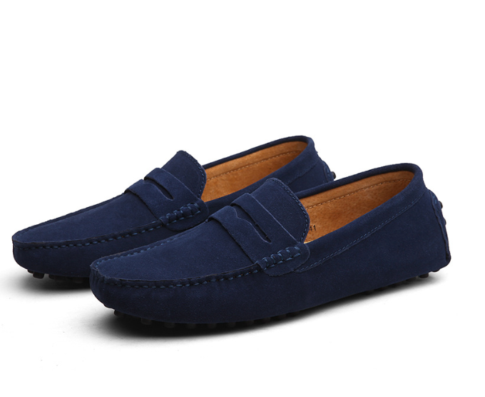 "Mocassins élégants pour hommes avec design italien, en cuir brun, intérieur doux pour confort optimal"