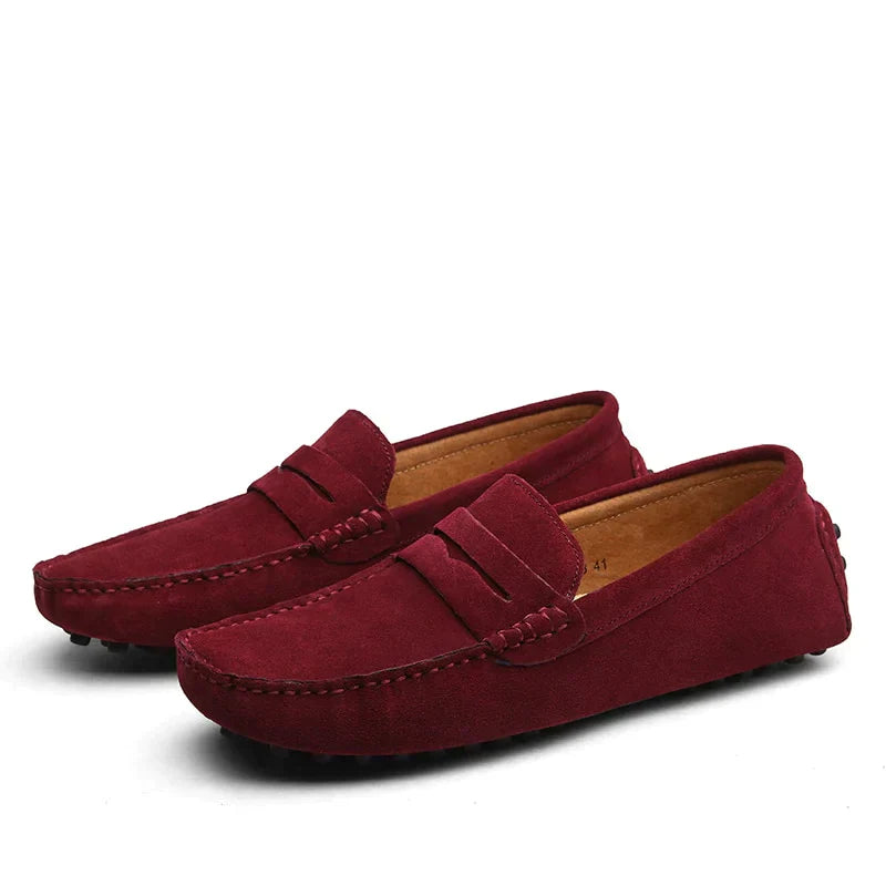 "Mocassins élégants pour hommes avec design italien, en cuir brun, intérieur doux pour confort optimal"