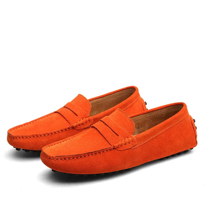 "Mocassins élégants pour hommes avec design italien, en cuir brun, intérieur doux pour confort optimal"