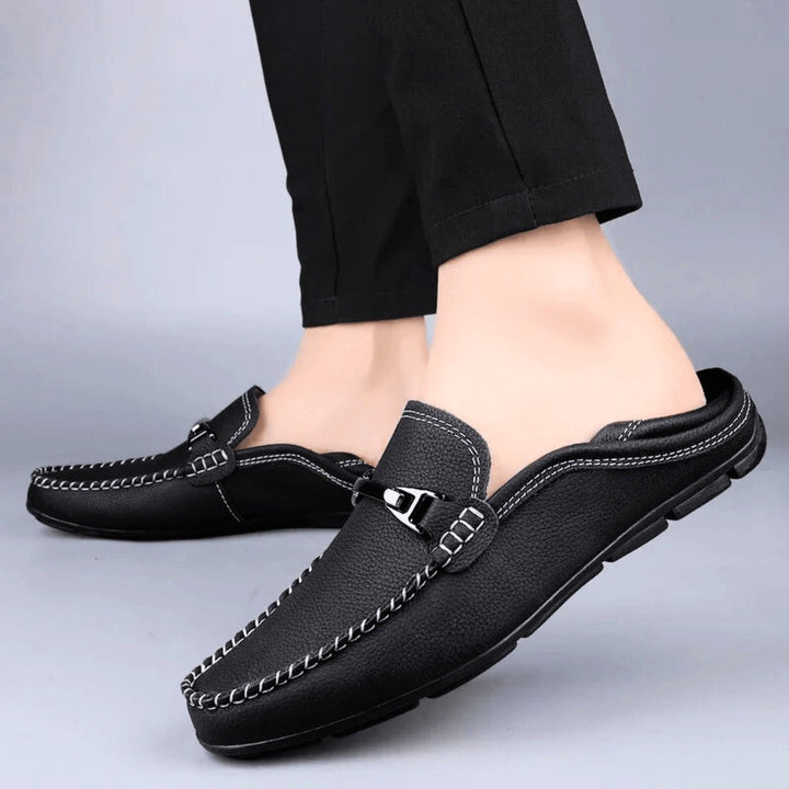 "Mocassins en cuir de vachette pour homme, couleur bleue, stylés et confortables avec semelle intérieure rembourrée."