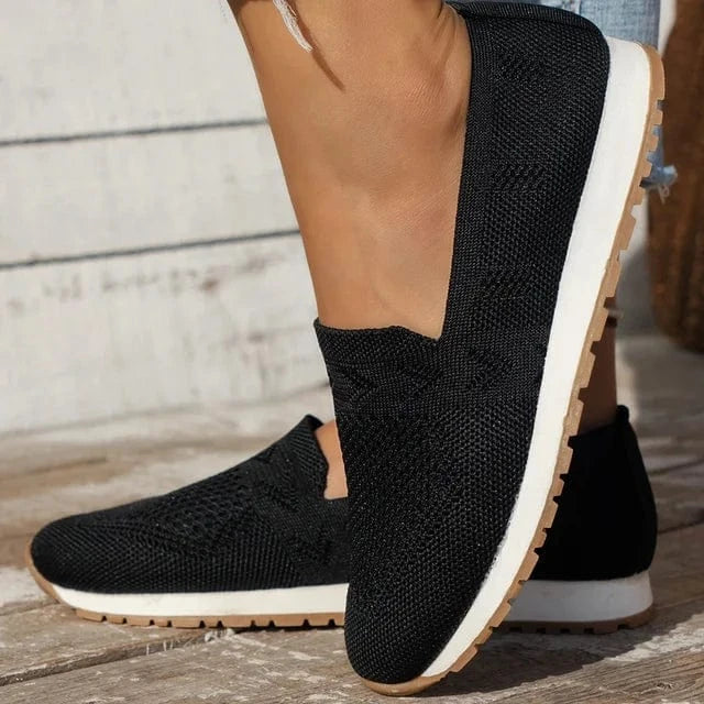 Mocassins femme confortables, élégants et légers.  Design épuré, semelle caoutchouc.