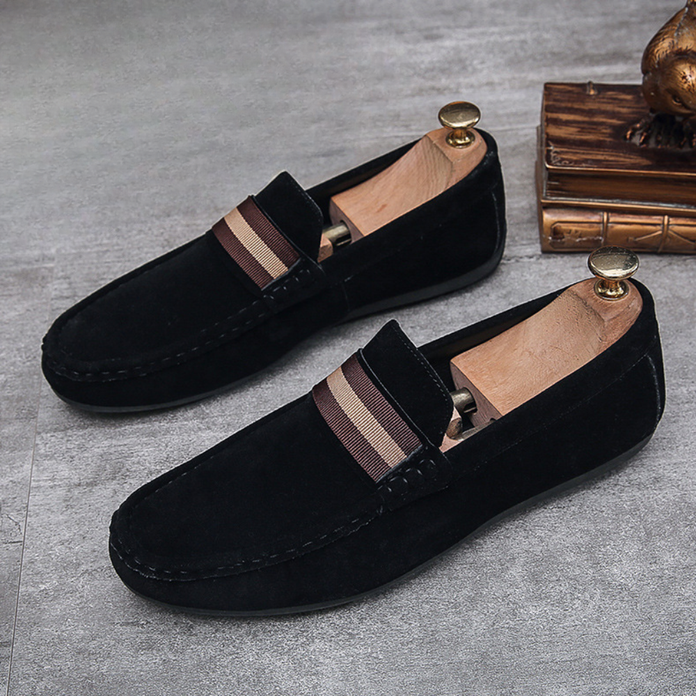 "Mocassins gris pour hommes, luxueux slip-on élégant, confortables et stylés, parfaits pour toutes les occasions"