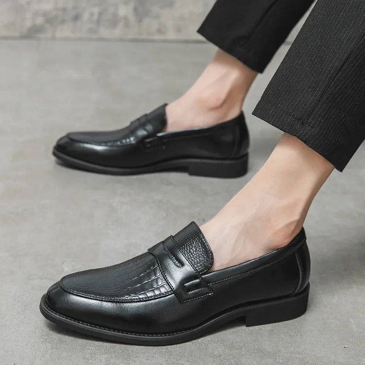 Mocassins pour homme style classique, polyvalents pour la mode et le confort quotidien.