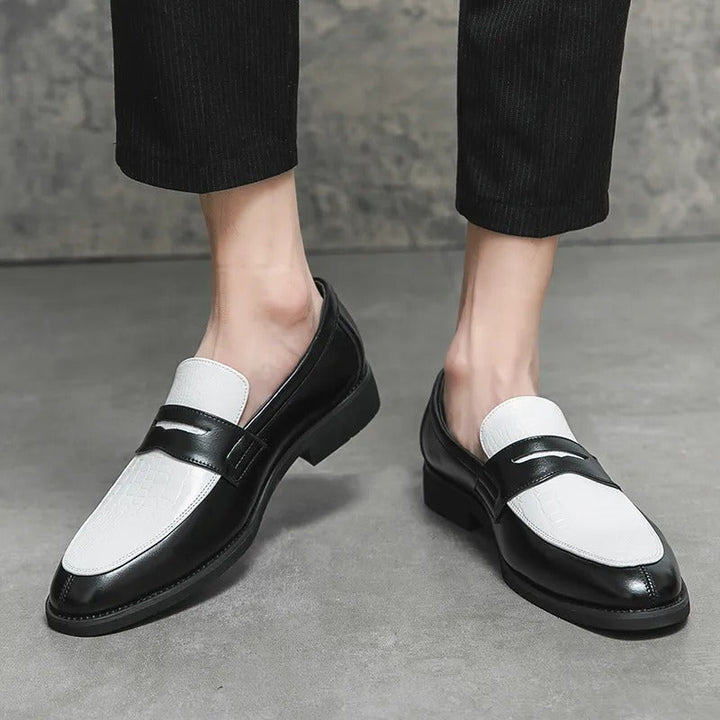 Chaussures mocassins homme raffinées, idéales pour un look sophistiqué et intemporel.