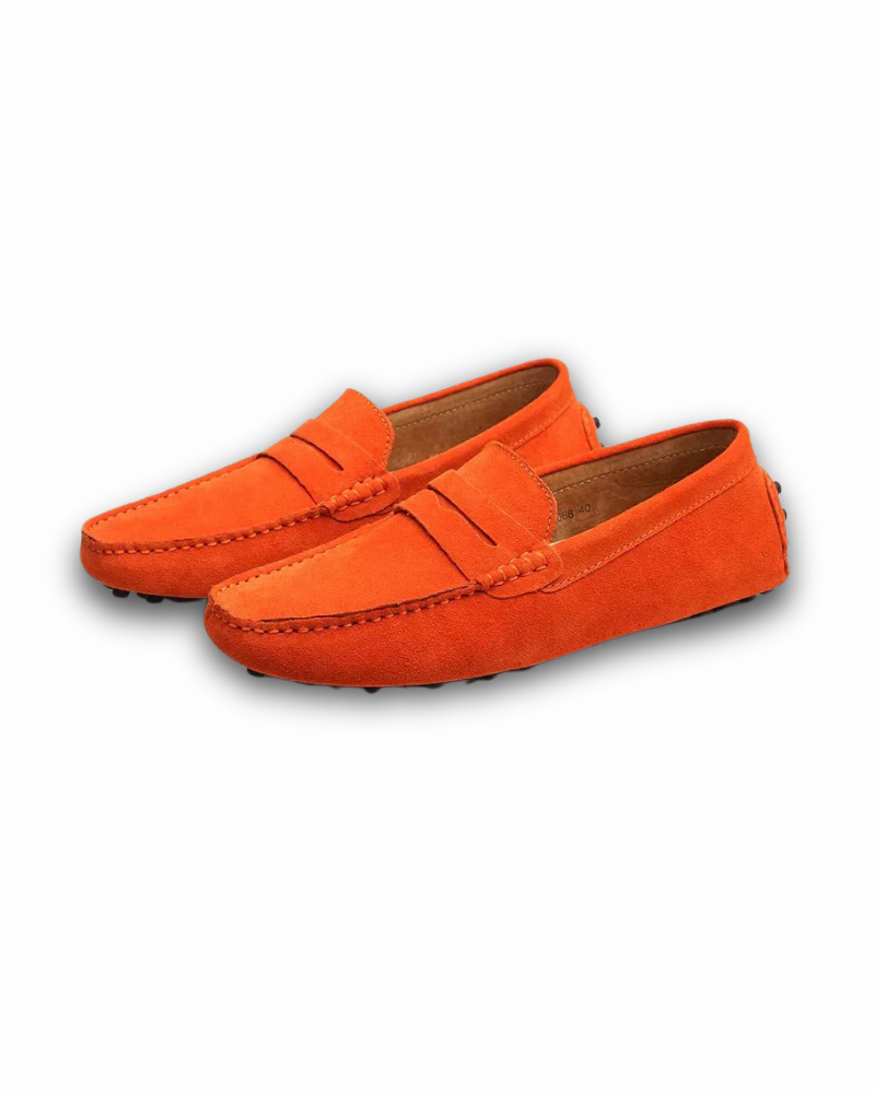 "Mocassins homme élégants, cuir marron, finition soignée, style classique et confort optimal pour toutes occasions"