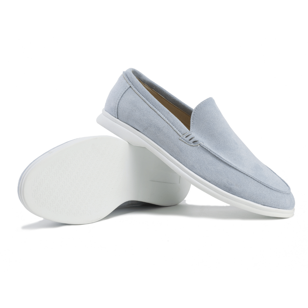 "Mocassins homme élégants en cuir marron avec semelle rembourrée, parfaits pour confort et style intemporel."