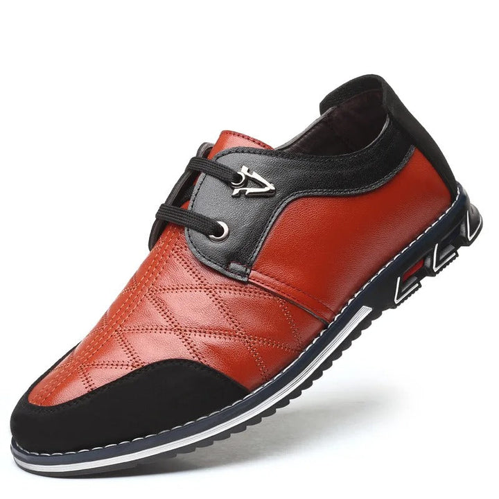 Mocassins homme bleus en cuir véritable, style chic et polyvalent, idéal pour mariage ou bureau.
