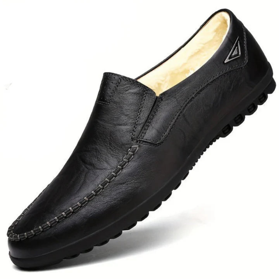 "Mocassins homme en cuir véritable, design élégant et confortable, semelle légère, profil sophistiqué, sans lacets"