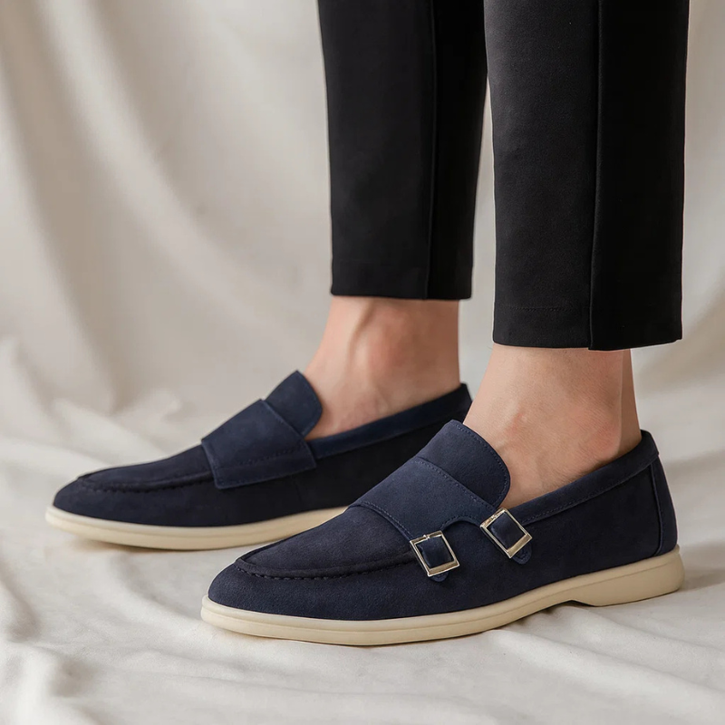 Mocassins homme élégants avec double boucle. Chaussures habillées, parfaites pour occasions formelles ou au bureau.