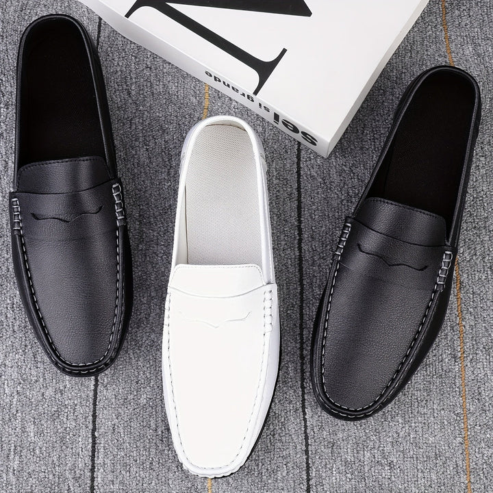 "Mocassins hommes élégants, semelle douce, design enfiler, look raffiné, usage quotidien, chaussures confortables."