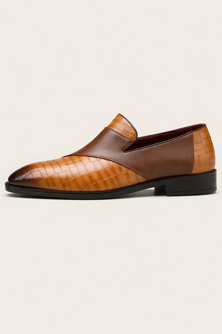Mocassins élégants hommes texture gaufrée, noirs, confortables pour bureau ou soirée.