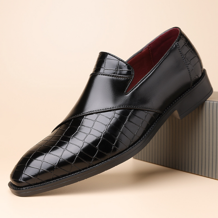 Chaussures mocassins hommes, style chic et décontracté, texture gaufrée unique, parfaites pour le quotidien.