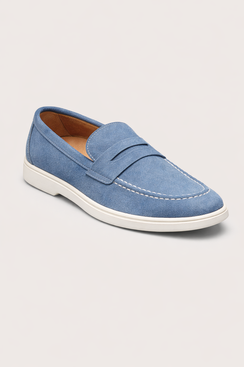 Chaussures mocassins hommes décontractées noires, semelle légère, idéales pour un look polyvalent.