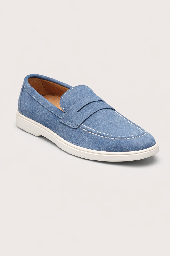 Chaussures mocassins hommes décontractées noires, semelle légère, idéales pour un look polyvalent.