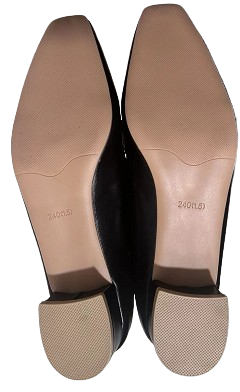 Chaussures femme Mary Jane confortables, talon stable, élégantes et parfaites pour un look professionnel.