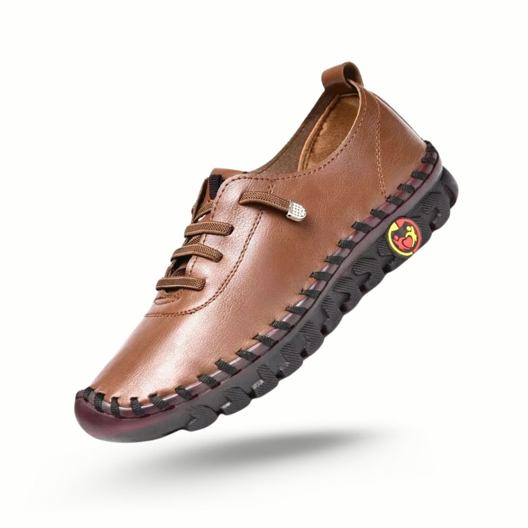 Mocassins orthopédiques UltraConfort pour femme, style épuré, confort optimal, design intemporel en noir et marron.