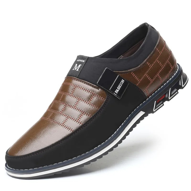 Chaussures mocassins Oxford classiques, cuir de qualité, confort et adhérence pour hommes modernes.