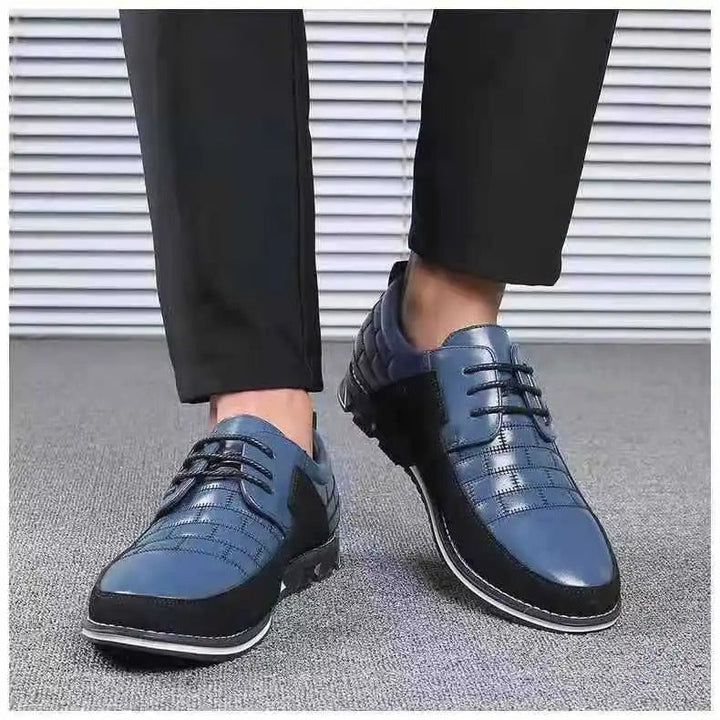 Chaussures tendance homme, mocassins Oxford marron, polyvalents pour toutes occasions.