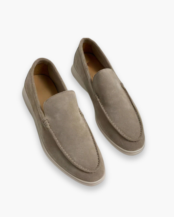 "Mocassins pour homme élégants en cuir, style classique, confortables avec semelle moelleuse, parfaits pour toutes occasions.