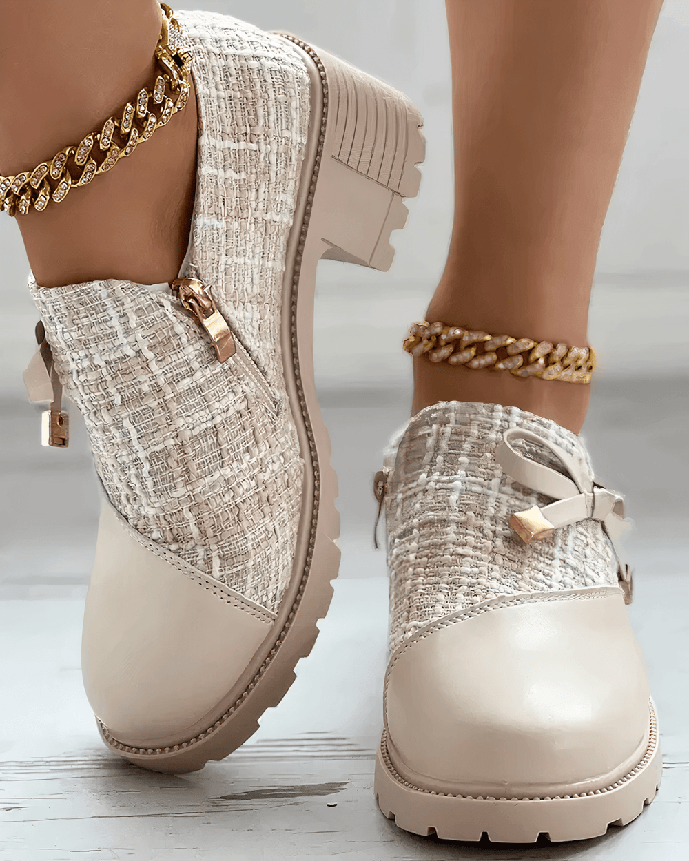 Mocassins pour femmes à talon bloc, offrant confort et polyvalence. Idéals pour le printemps/été, mode féminine.