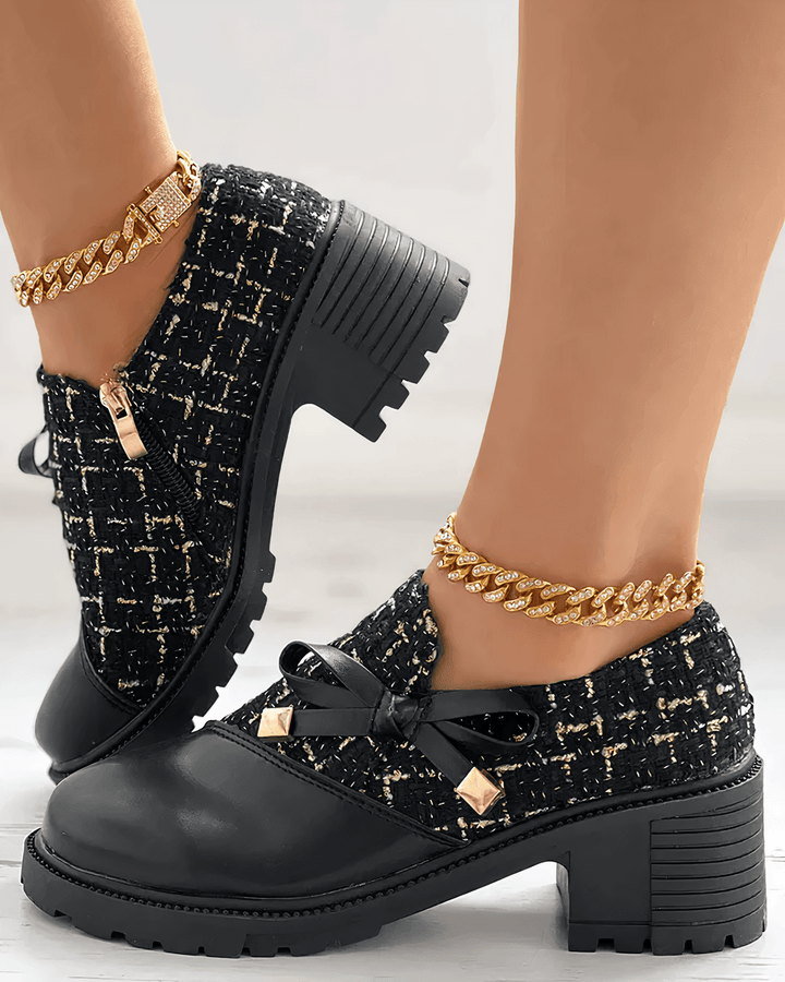 Mocassins femmes avec talon bloc stable, confortables pour le quotidien. Chaussures polyvalentes, style mode féminine.